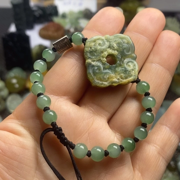 合金蛇纹石玉颈饰