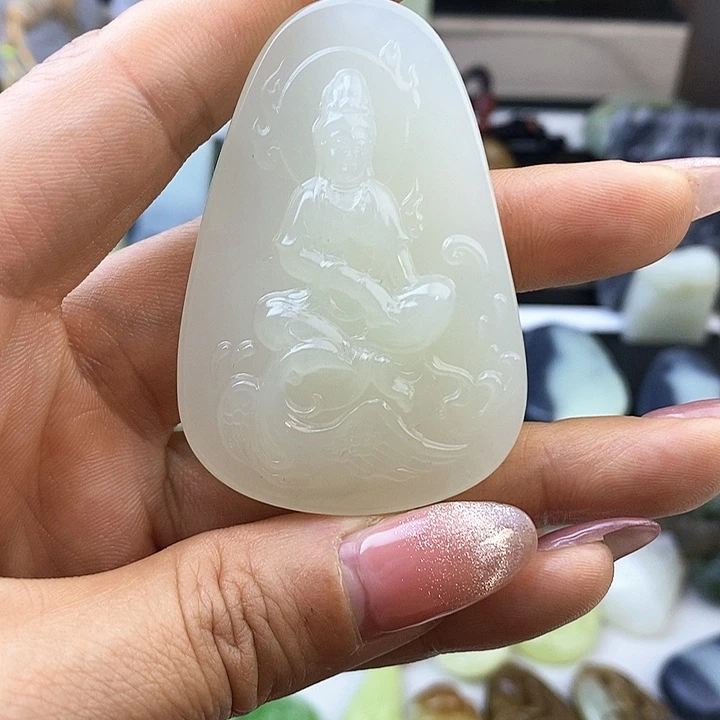 和田玉未镶嵌颈饰