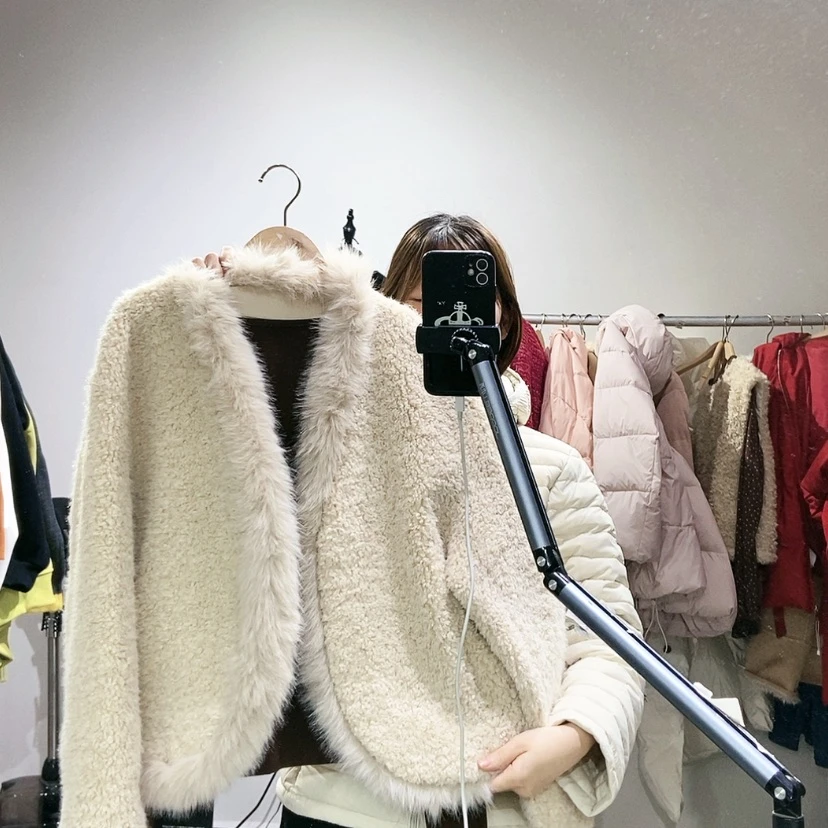 【闪购商品】杏色外套