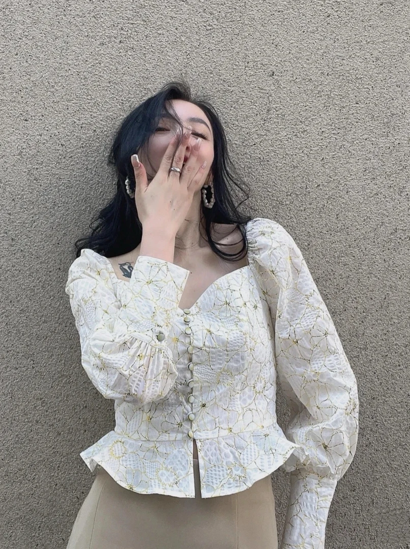 （不退换）5300444新款碎花短款气质复古方领长袖印花收腰