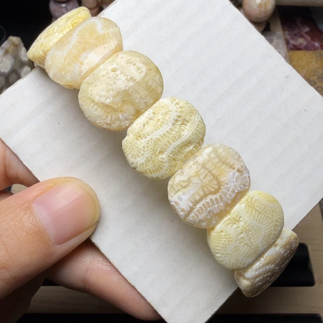 硅化玉未镶嵌保真色，荧光黄 骨骼龙骨纹