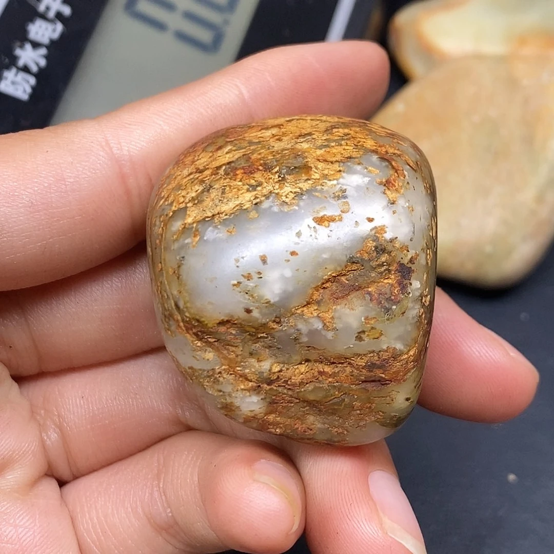 和田玉（糖玉）未镶嵌挂件