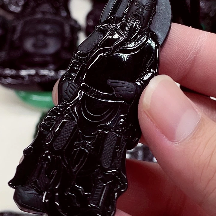 翡翠未镶嵌颈饰先鉴后发一物一证