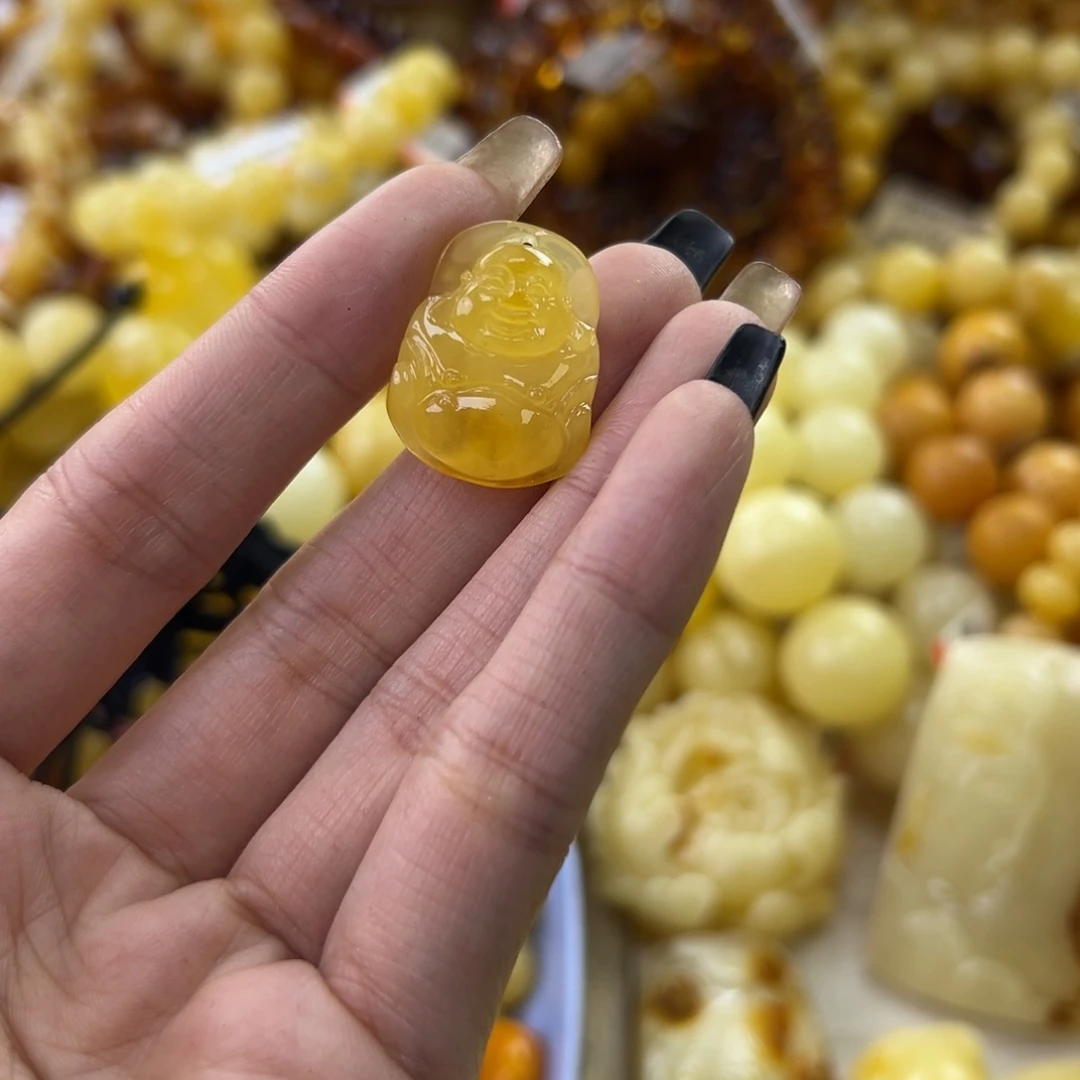 琥珀珠宝奇石未镶嵌