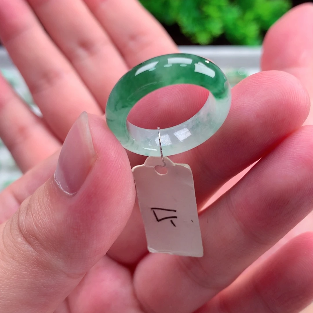 未镶嵌戒指翡翠天然