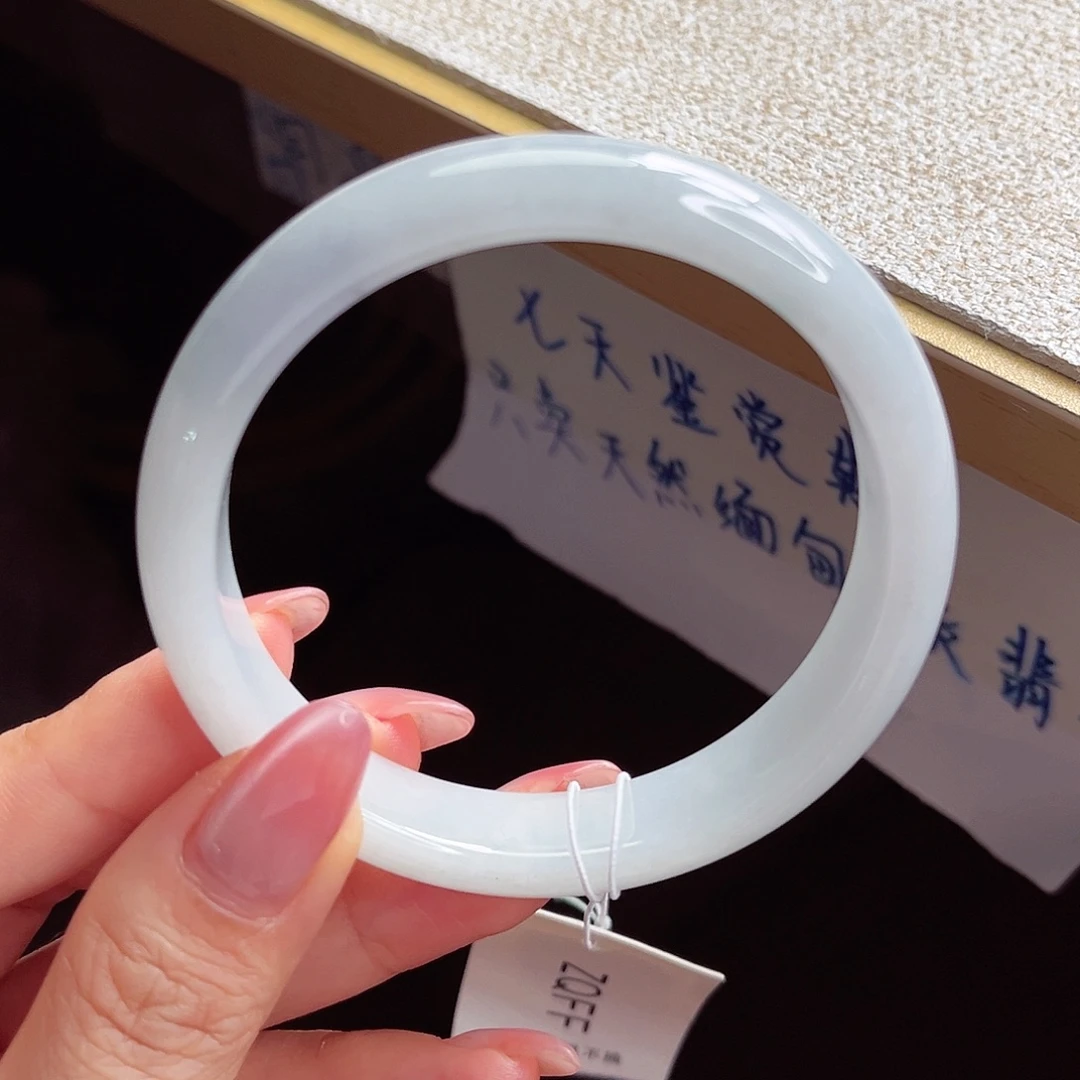 翡翠未镶嵌手镯手镯