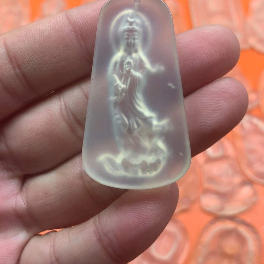 【闪购商品】未镶嵌蛇纹石玉颈饰