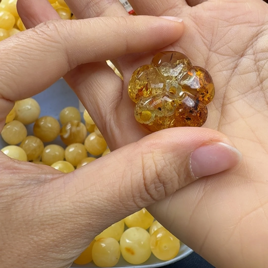 琥珀未镶嵌珠宝奇石