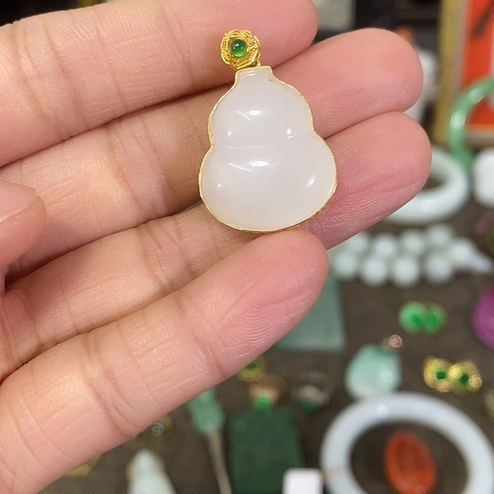 和田玉（糖玉）18K金镶嵌颈饰好看8888888888888888