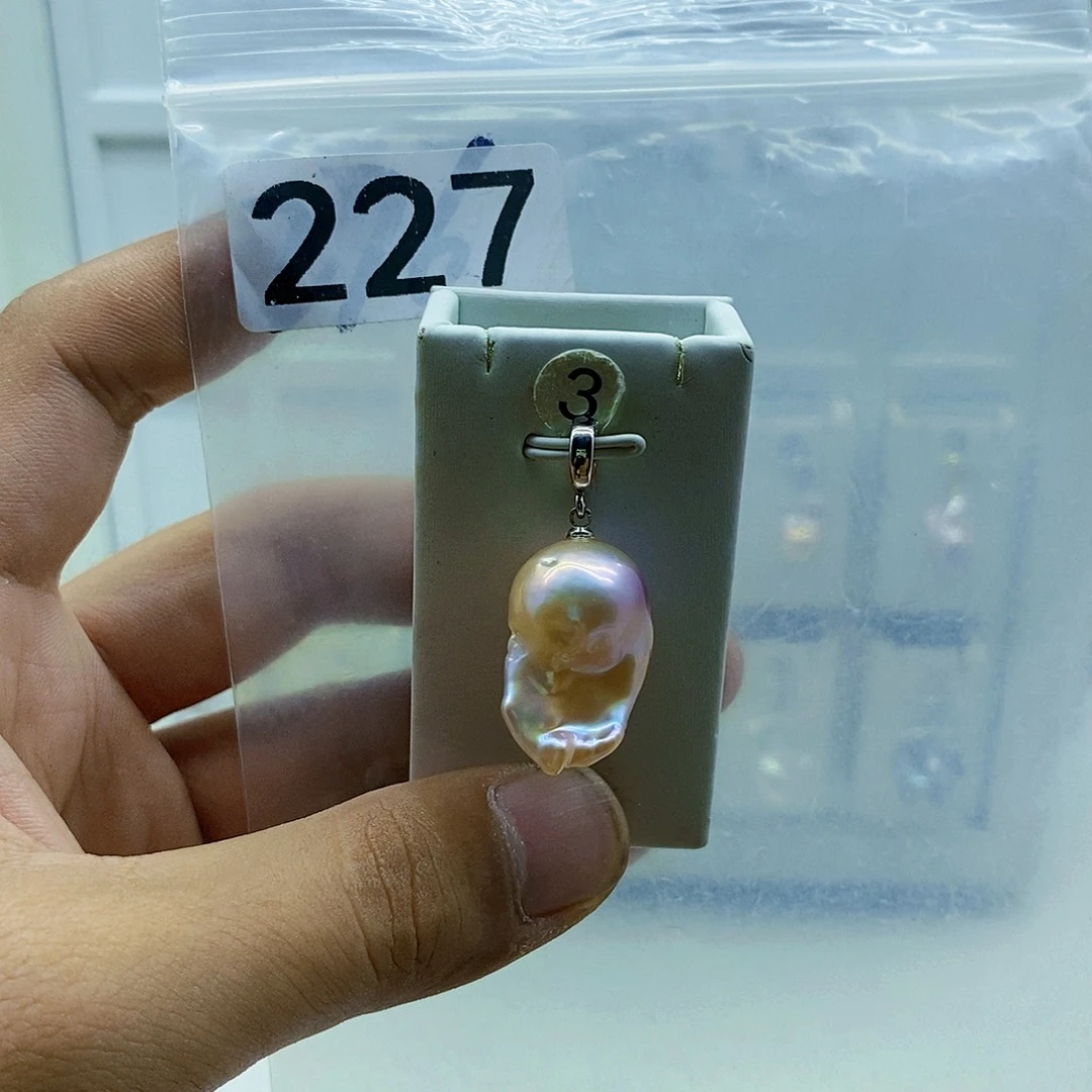 淡水珍珠合金颈饰