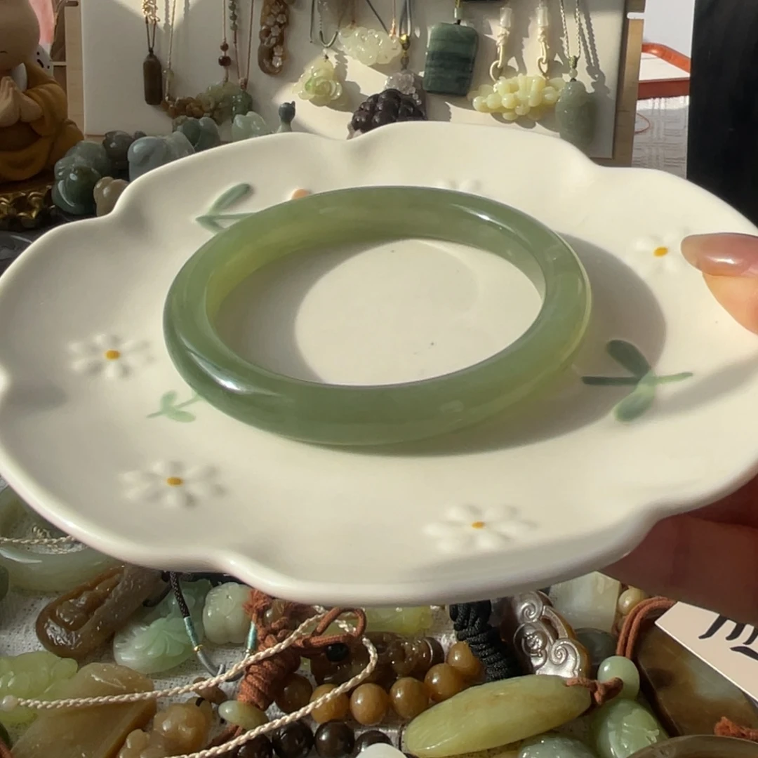 和田玉未镶嵌手镯61湖水绿