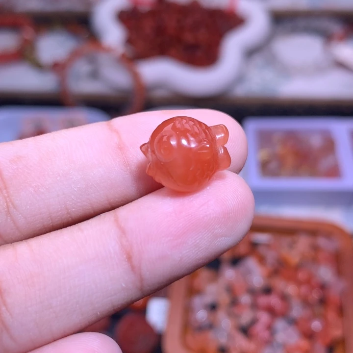 南红玛瑙未镶嵌珠宝半成品嘟嘟鱼