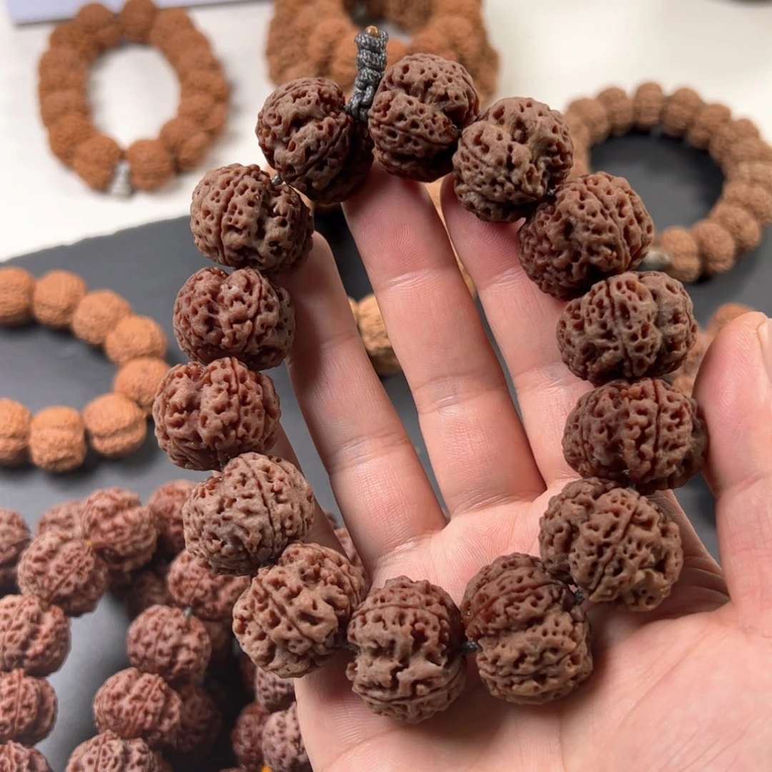 金刚菩提手串等***?龙尊轻奢26左右