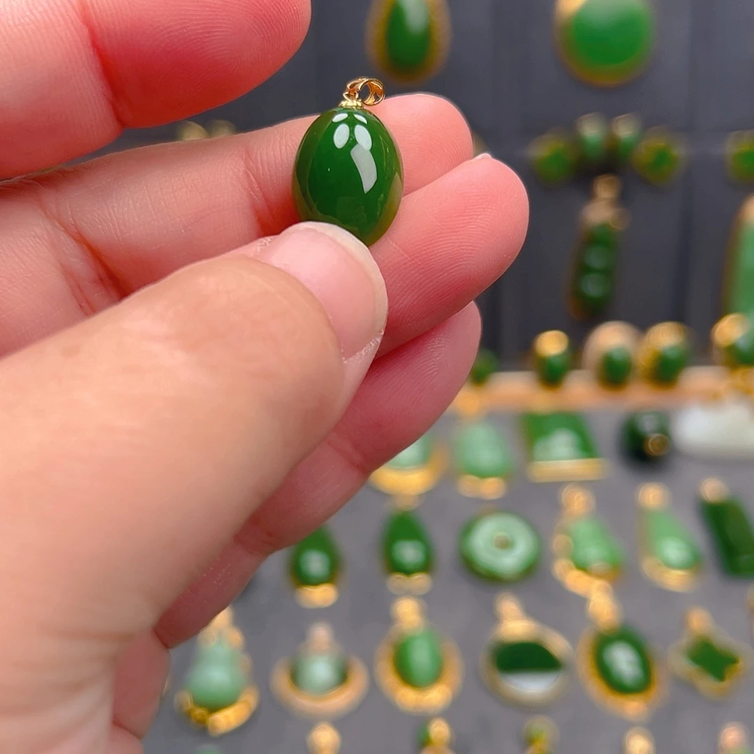 和田玉（碧玉）18K金镶嵌吊坠(不含链)