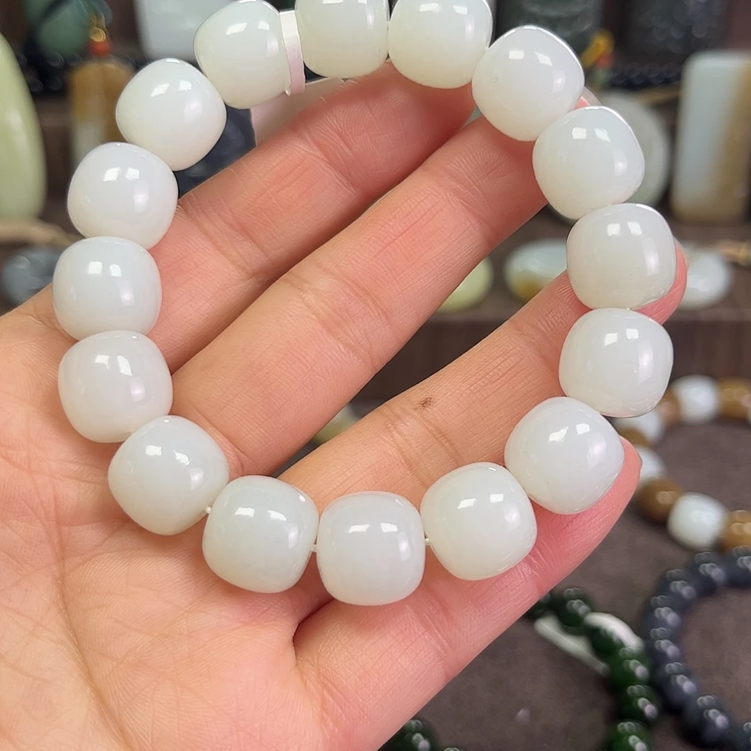 和田玉未镶嵌手串