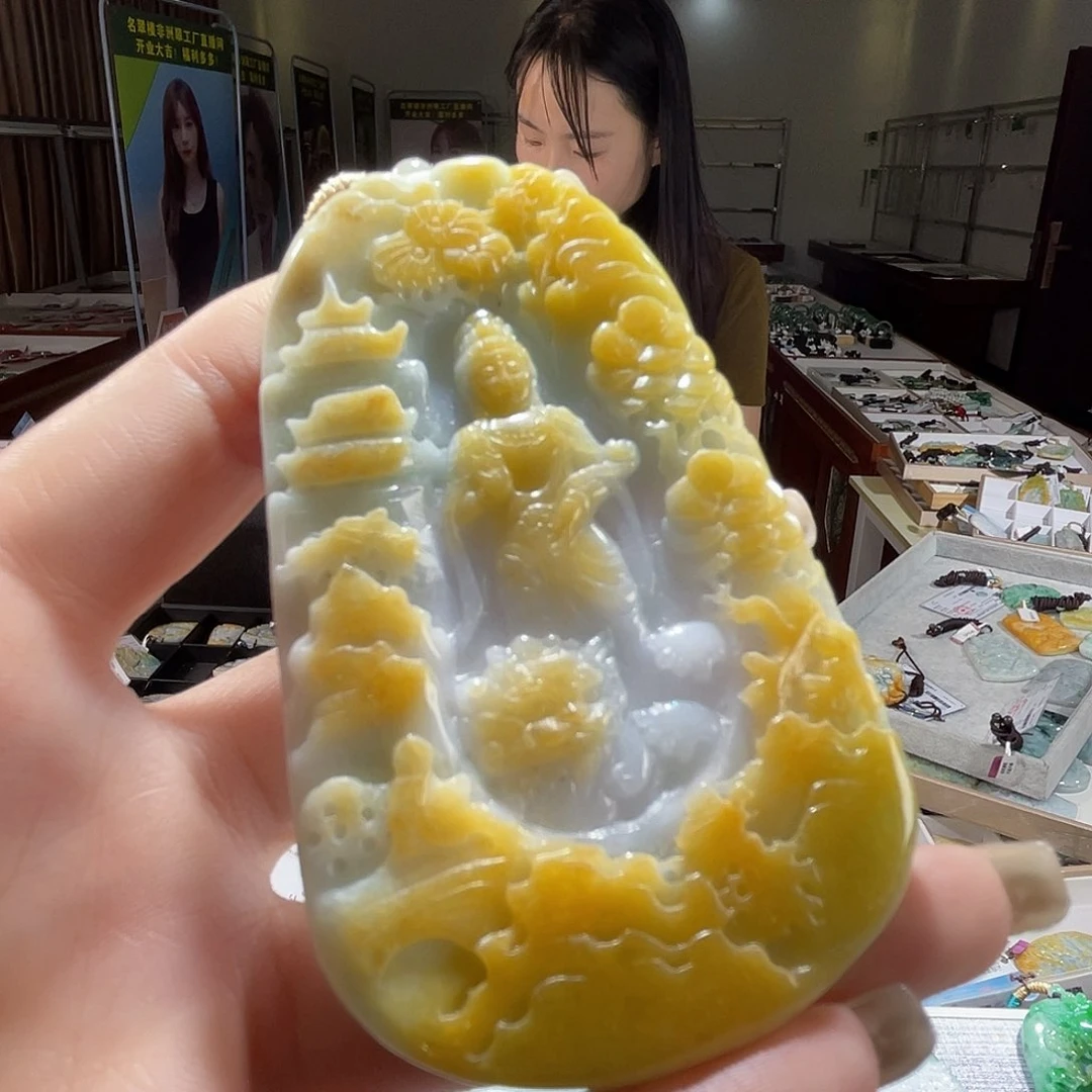 翡翠未镶嵌颈饰一