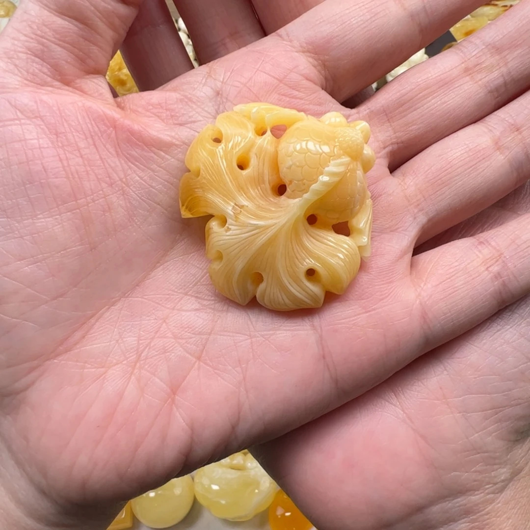 琥珀未镶嵌裸石蜜蜡