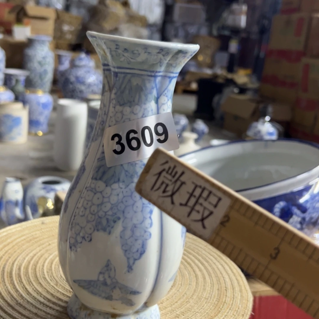 瓷片瓶身小干裂微瑕青花瓷器值得收藏