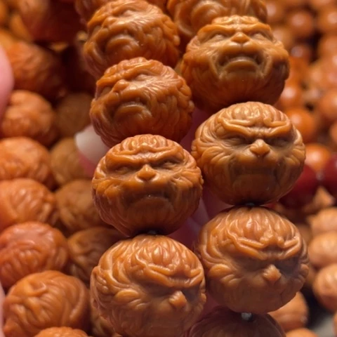 猴头核桃手串滹**影舞台