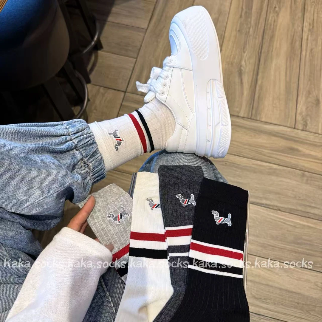 韩版早秋新款TB刺绣腊肠狗ins潮百搭减龄双杠条纹中筒女堆堆袜