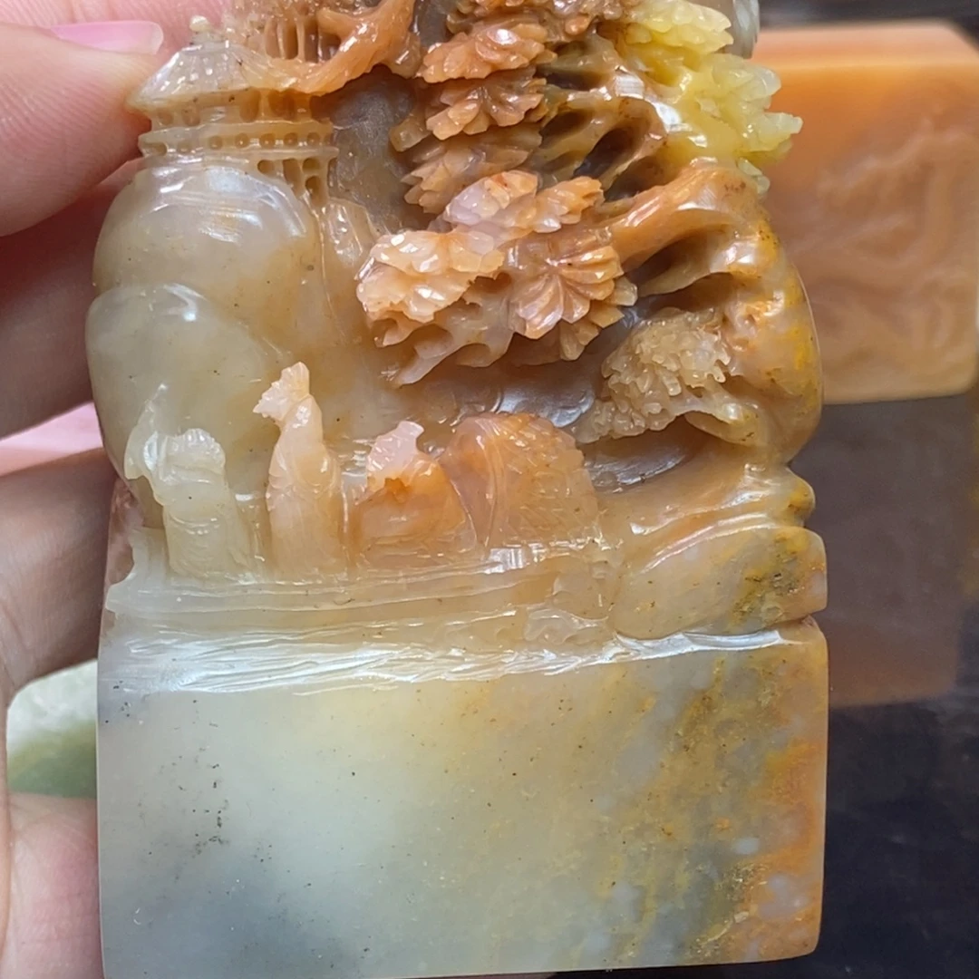 寿山石印石鸡母窝