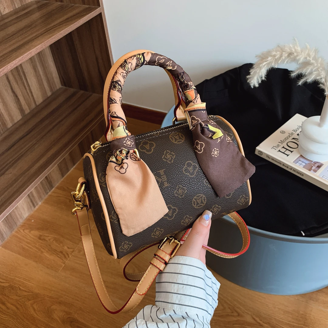 古缇蔻 丝巾枕头 手提