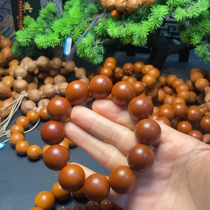 橄榄核手串1.95树王光珠
