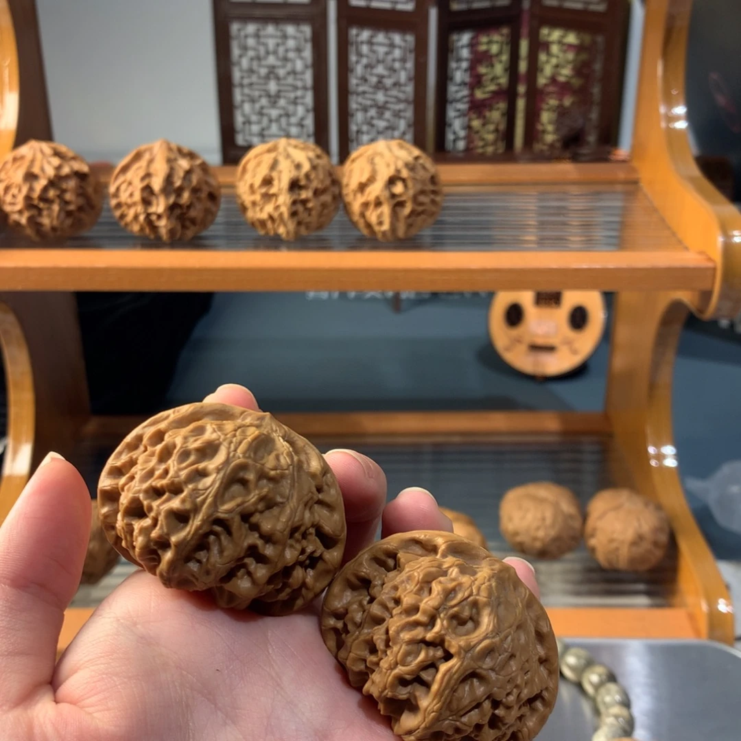 吊坠文玩核桃46宫灯不包邮