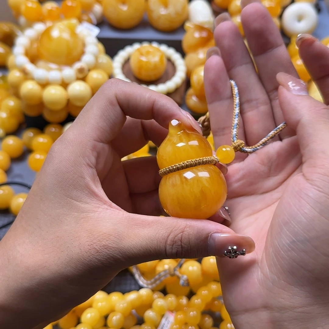 未镶嵌蜜蜡珠宝奇石