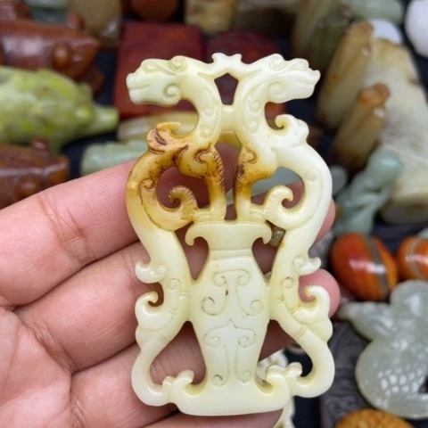 和田玉未镶嵌颈饰105