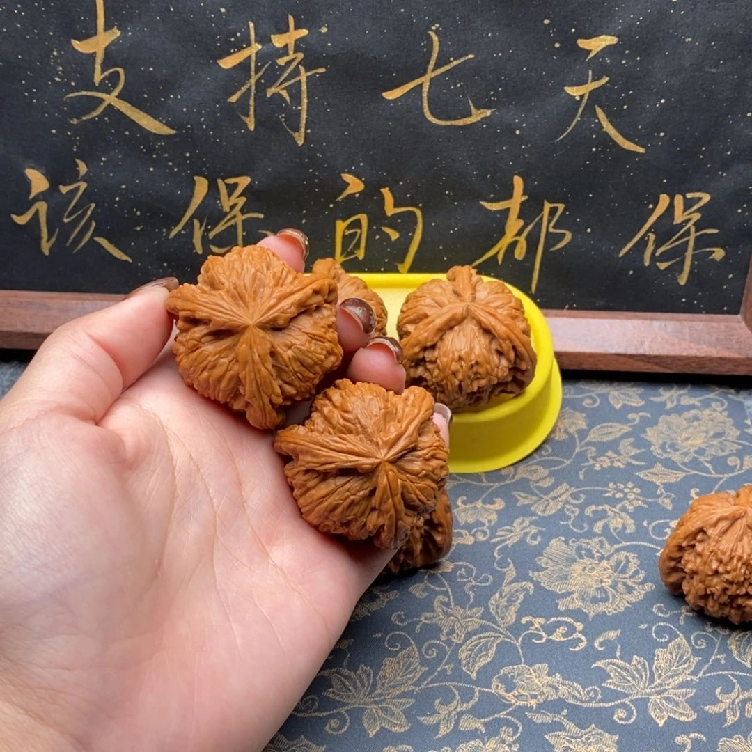 吊坠文玩核桃失***舟白狮子