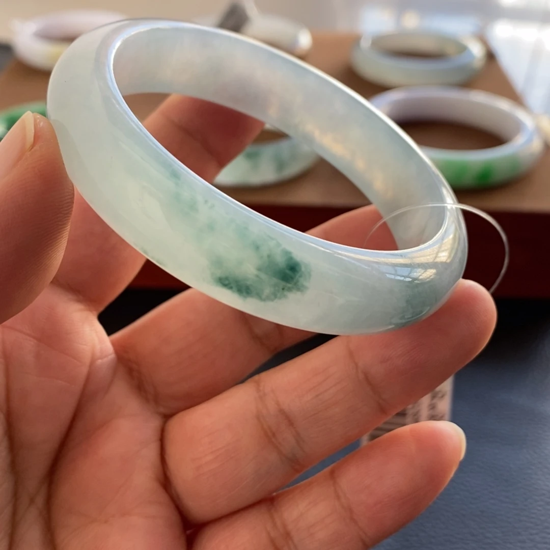翡翠未镶嵌手镯天然翡翠手镯