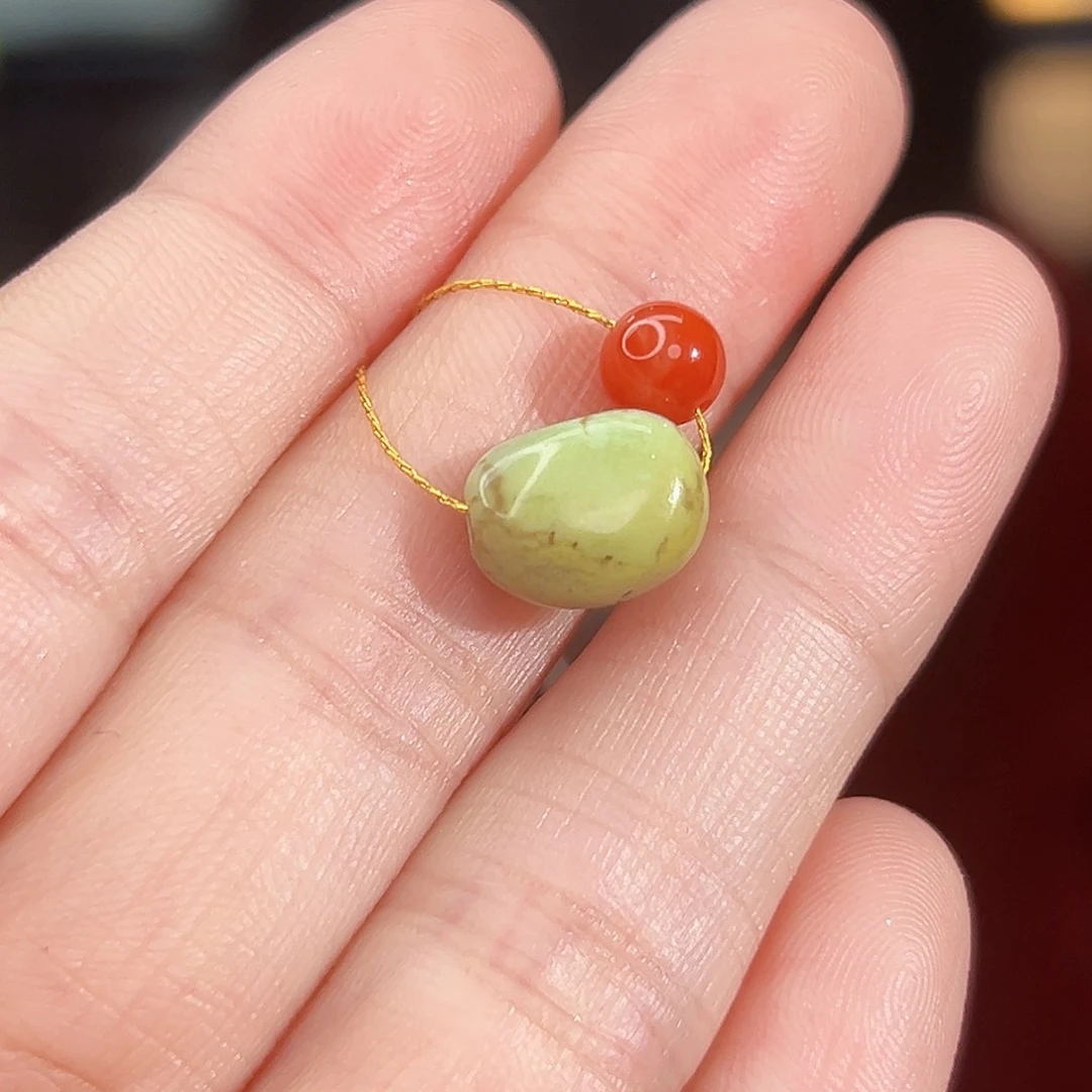 南红玛瑙未镶嵌珠宝奇石