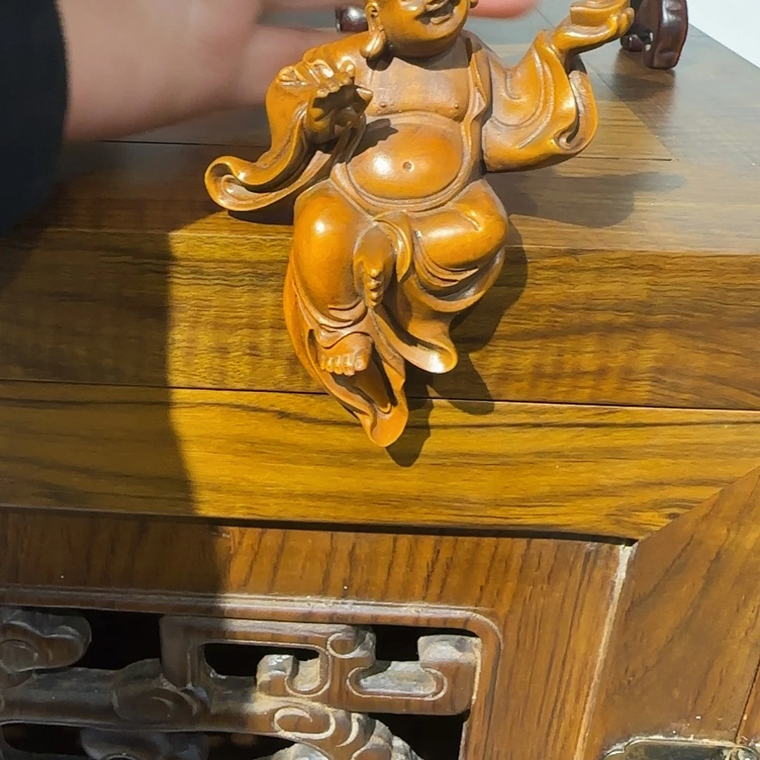 油***腐黄杨木米勒摆件一个小的