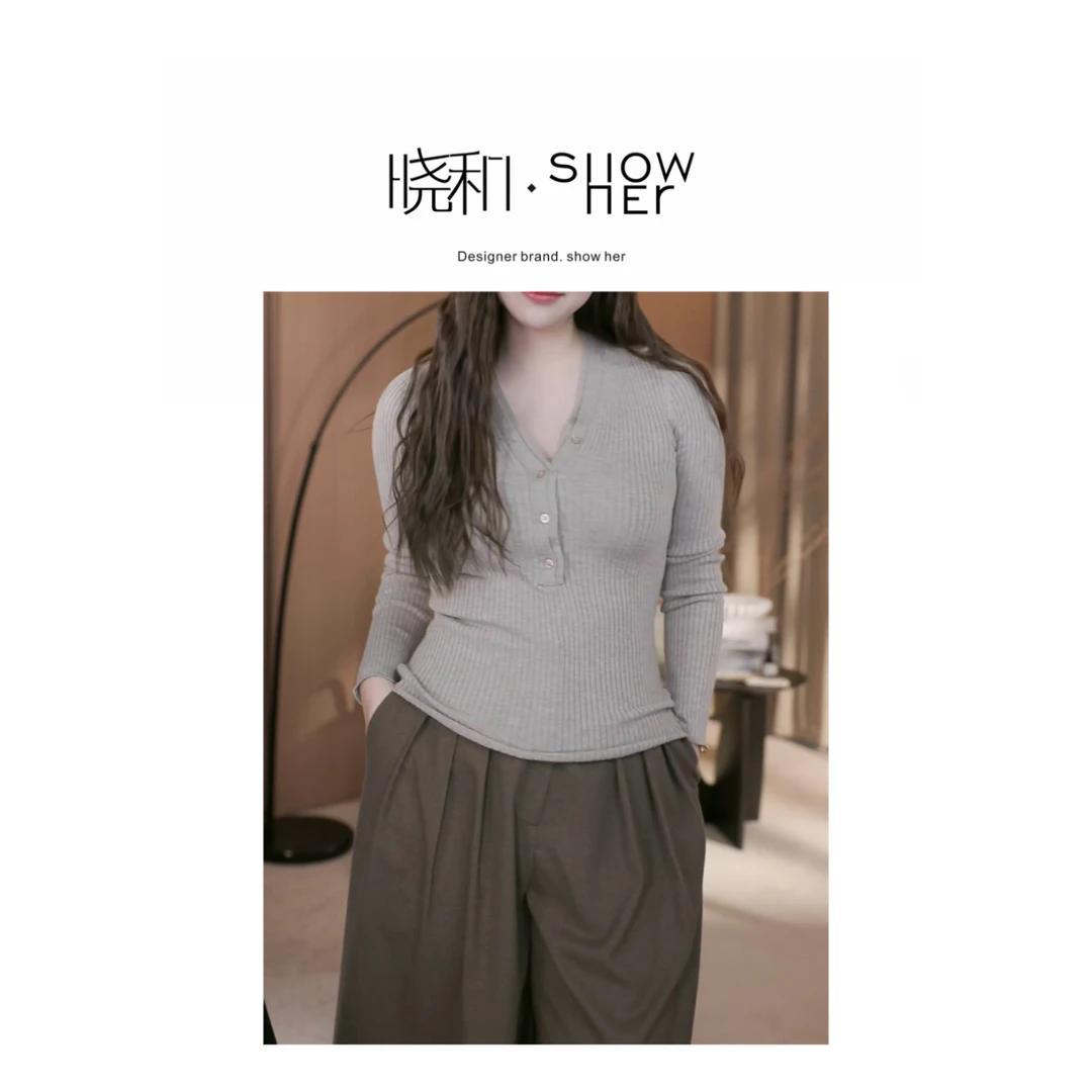 SHOW HER【燕麦语】常规款气质女通勤风V领秋季毛针织衫长袖