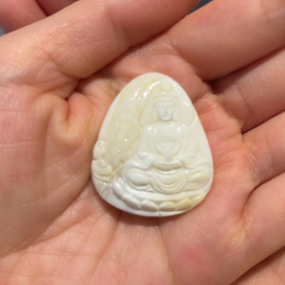 琥珀颈饰未镶嵌蜜蜡吊坠