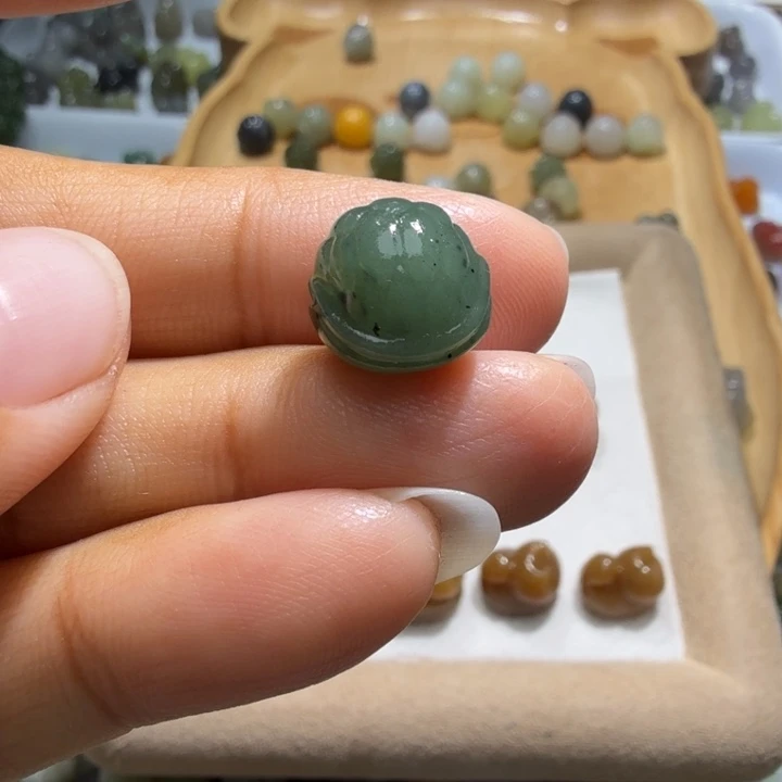 未镶嵌和田玉珠宝半成品