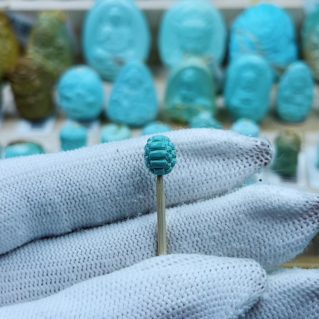 南红玛瑙未镶嵌珠宝奇石