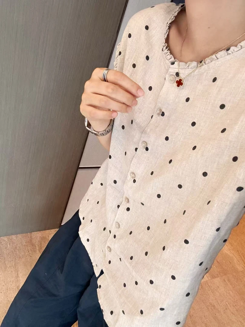100亚麻木耳边波点上衣