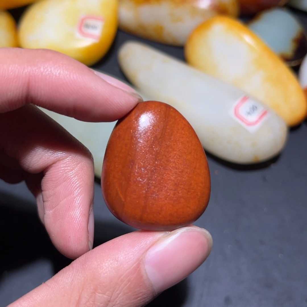 和田玉未镶嵌珠宝奇石