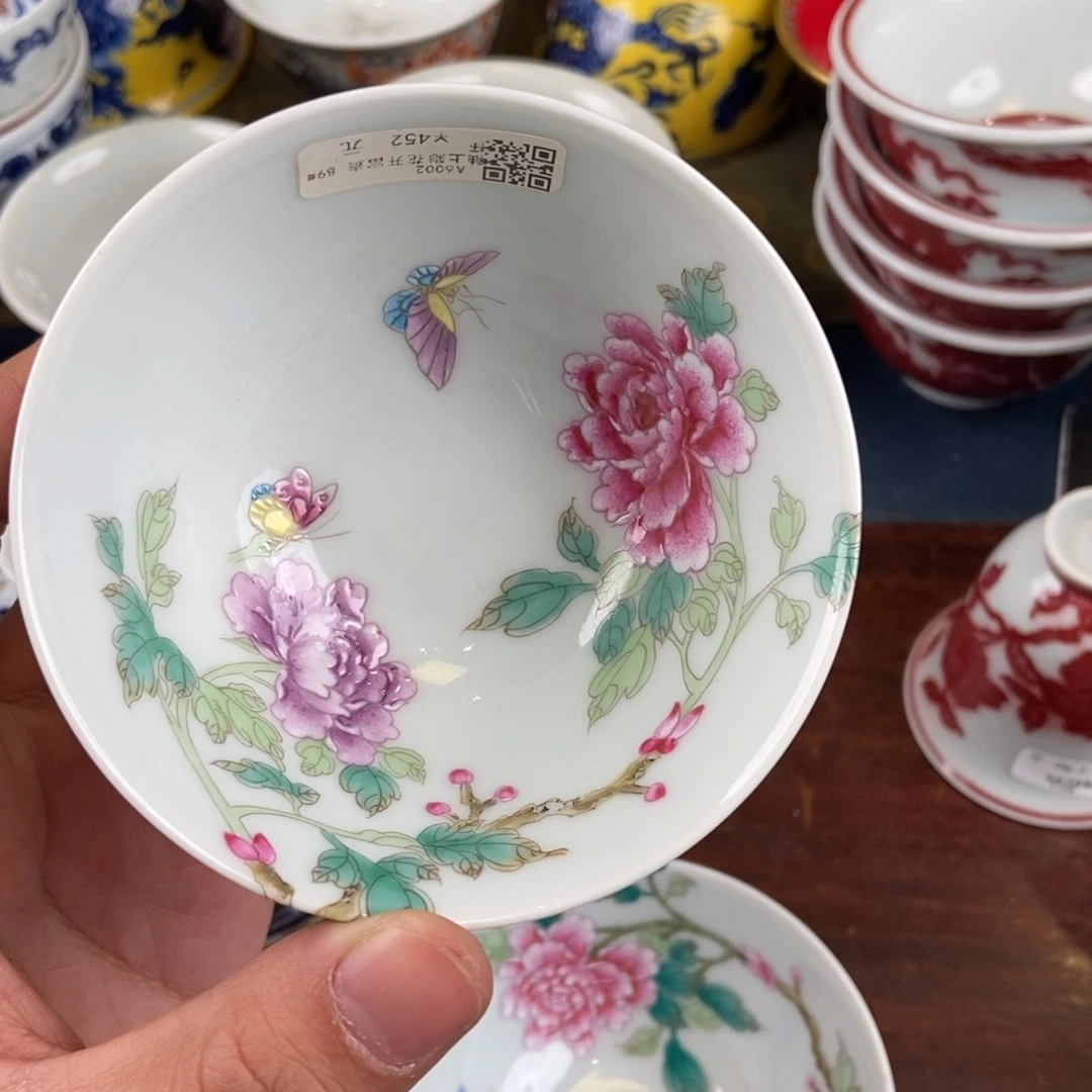 陶瓷艺术家的作品是一