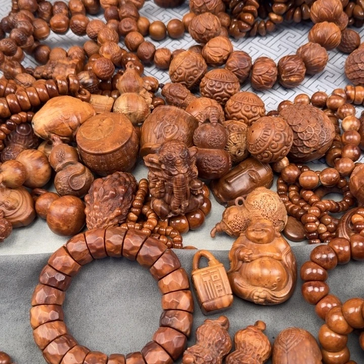 库克吊坠雕刻的莲花库克