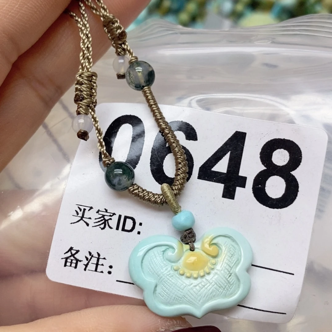 绿松石配饰未镶嵌