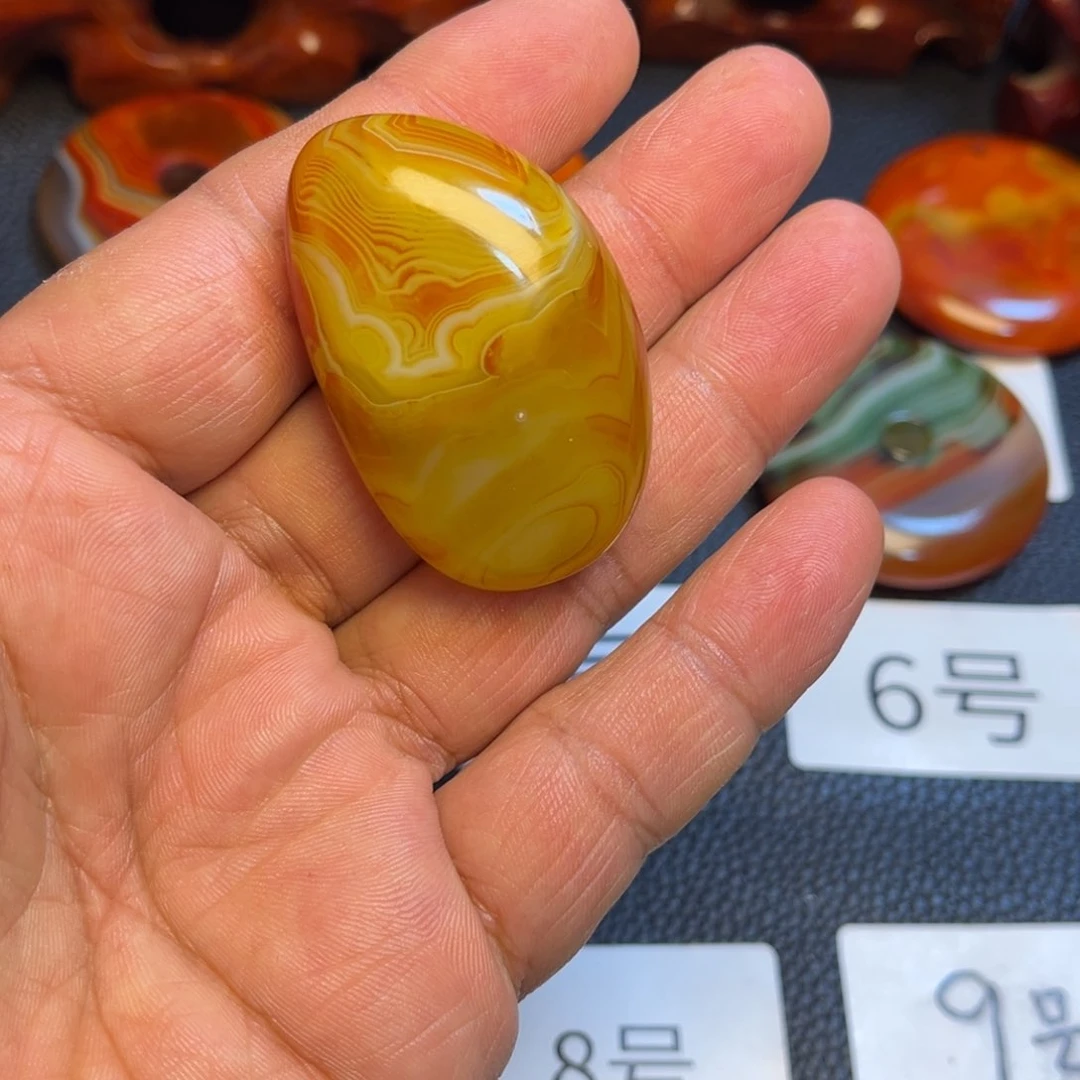 玛瑙/玉髓珠宝奇石未镶嵌流**清