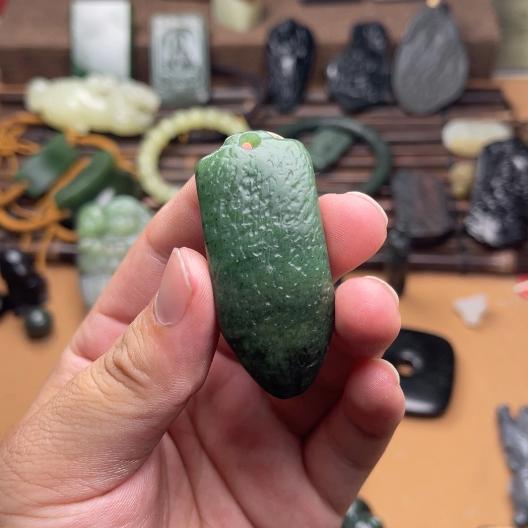 和田玉未镶嵌挂件