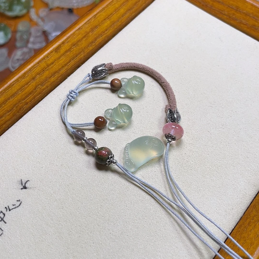 蛇纹石玉未镶嵌手链.*?