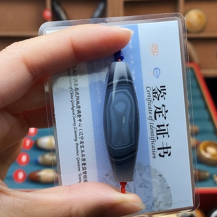 用***4玛瑙/玉髓未镶嵌颈饰