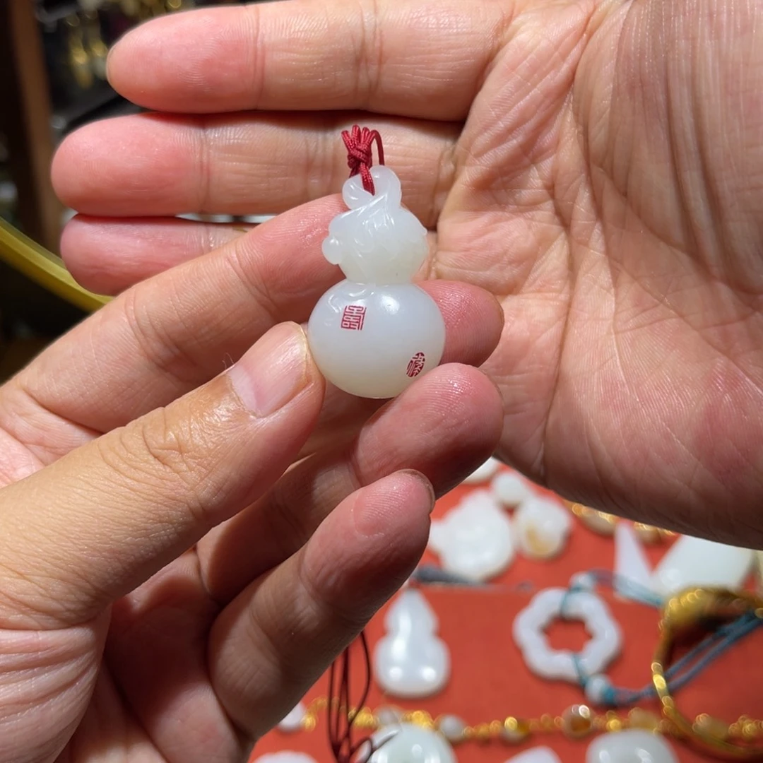 和田玉未镶嵌颈饰u***.