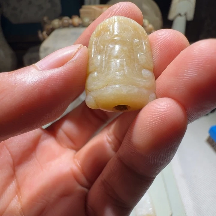 L***哥和田玉（糖玉）未镶嵌挂件