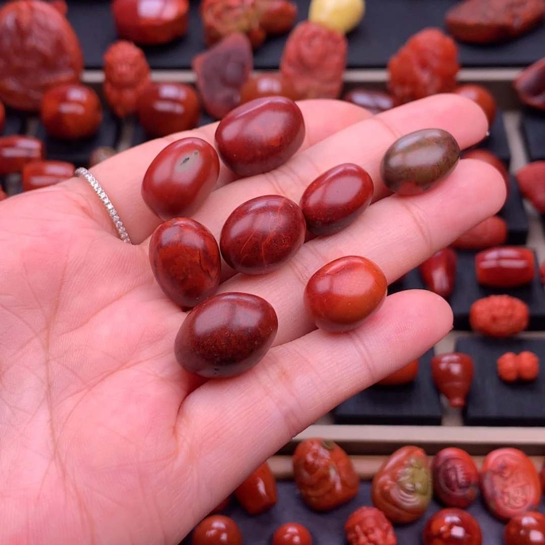 …***…南红玛瑙未镶嵌原矿高品包浆枣珠套装